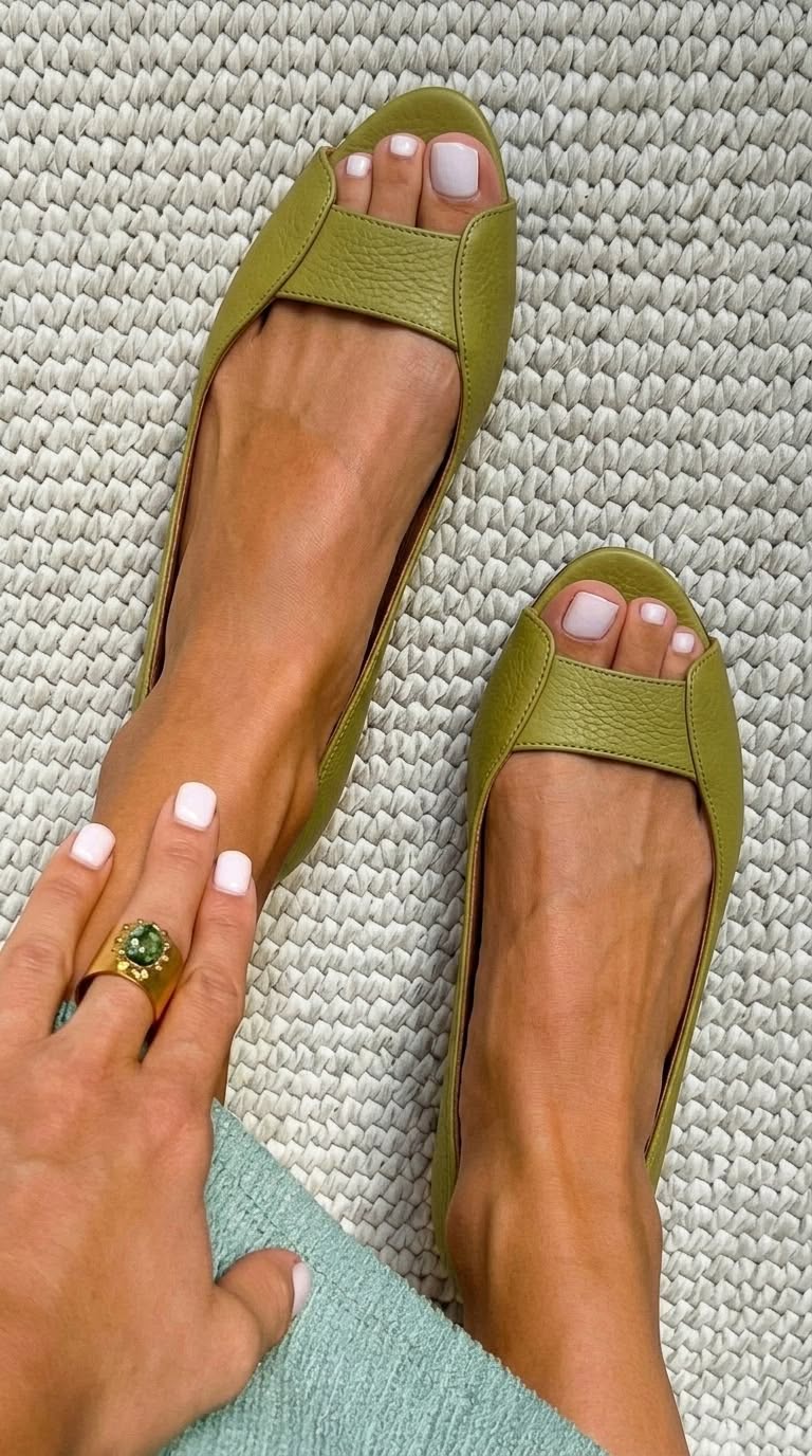 Adelina | Bekväma sandaler i guld
