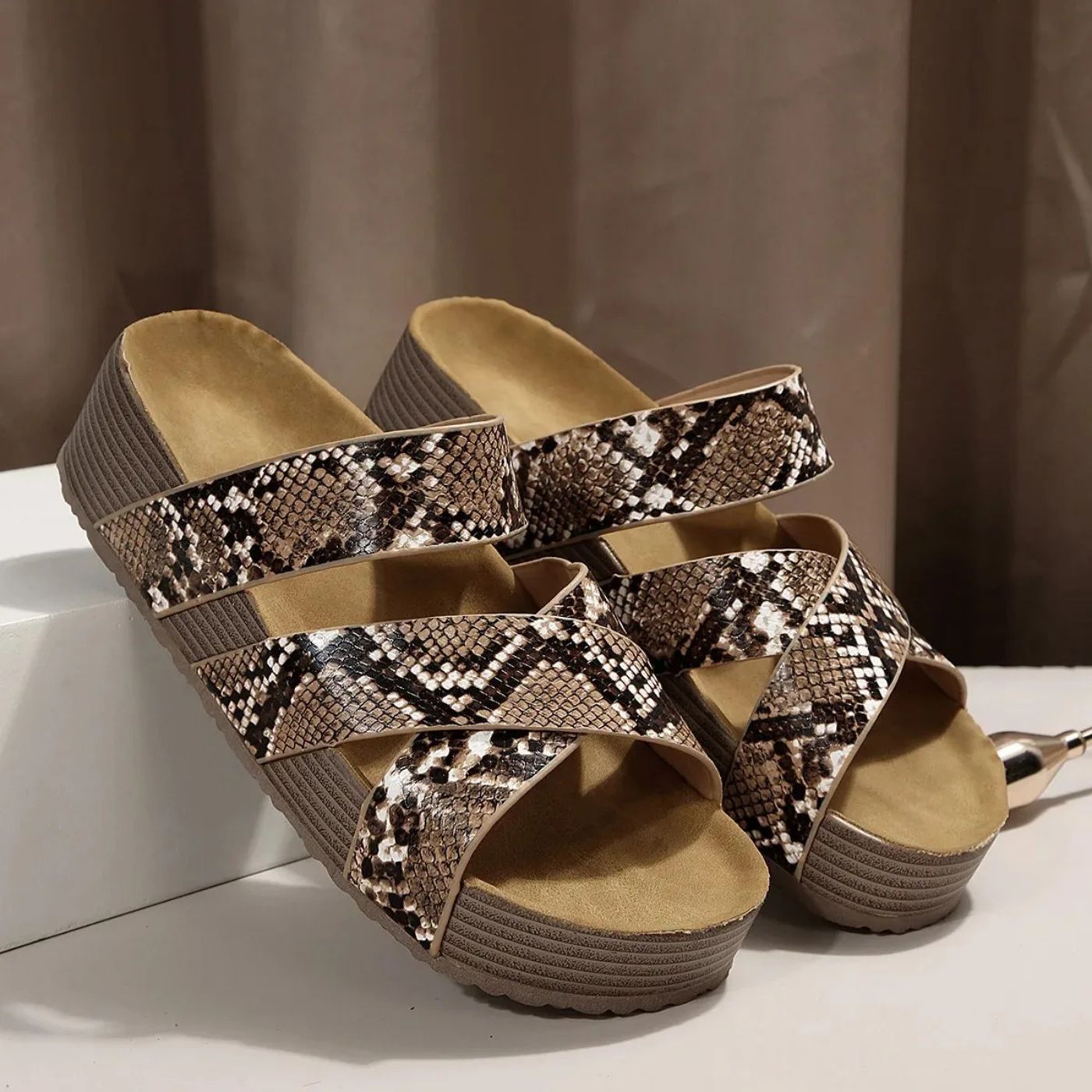 Abigail | Sandaler med remmar