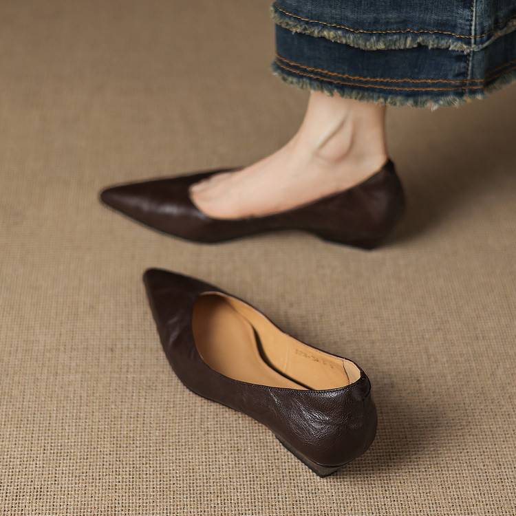 Obsidian | Pumps i äkta läder