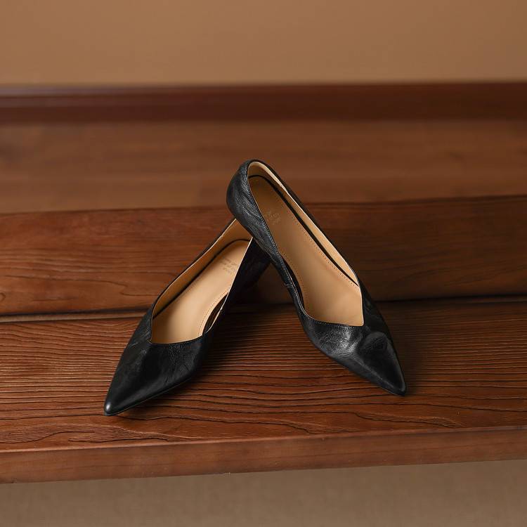 Obsidian | Pumps i äkta läder